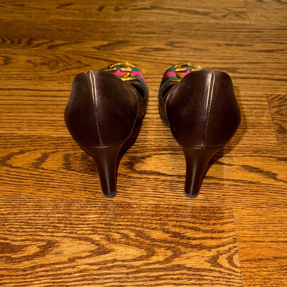 Gucci Women's Brown Heels with Signature Stripe - Picture 3 of 4